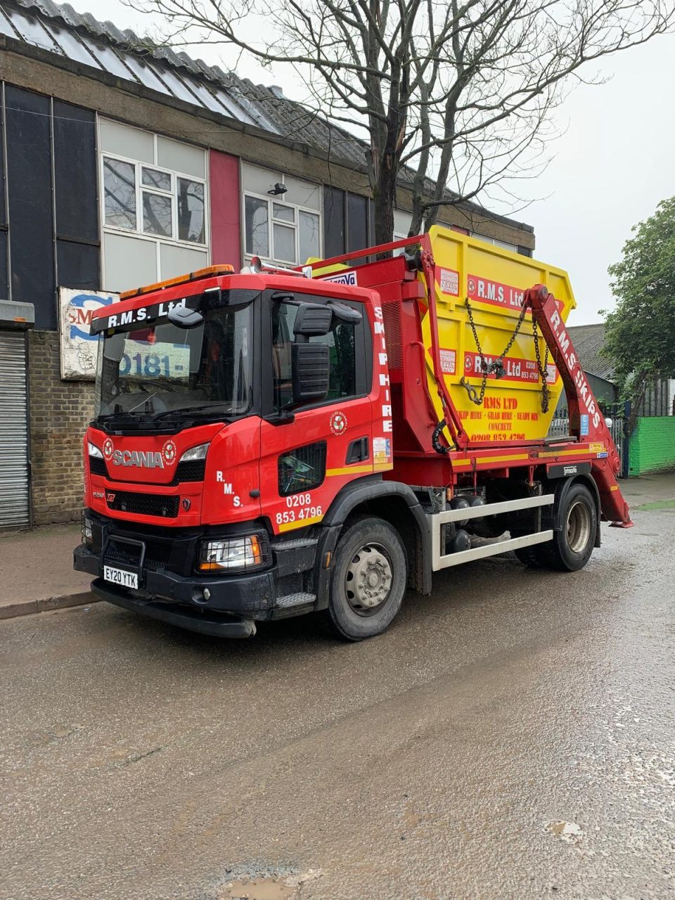 mini skip hire in canning town